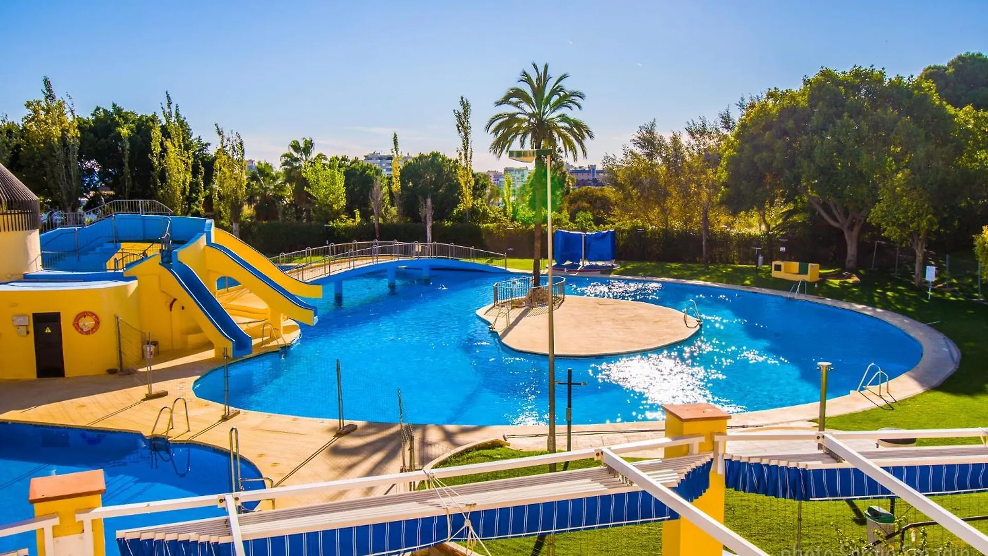 Apartment 532 Minerva Apartamentos- Vistas Al Mar Y A La Piscina - Excelente Ubicacion Benalmadena