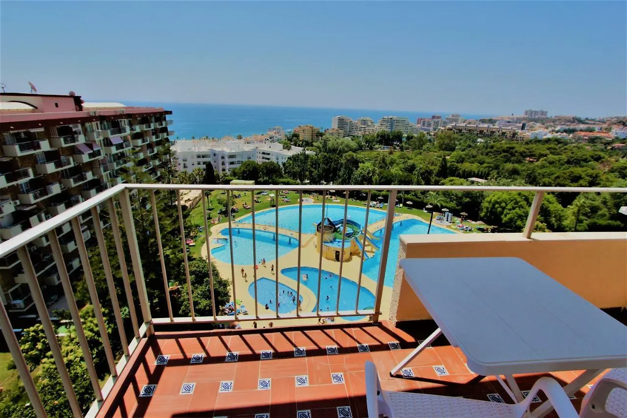 532 Minerva Apartamentos- Vistas Al Mar Y A La Piscina - Excelente Ubicacion Бенальмадена